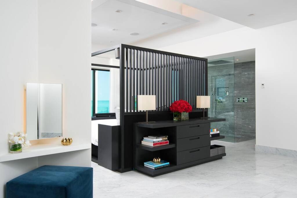 פרובידנסיאלס Triton Luxury Villa מראה חיצוני תמונה