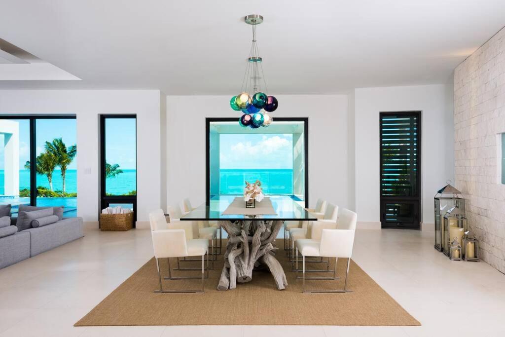 פרובידנסיאלס Triton Luxury Villa מראה חיצוני תמונה