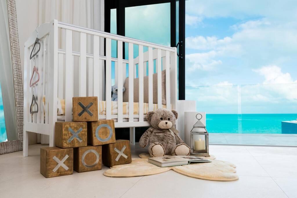 פרובידנסיאלס Triton Luxury Villa מראה חיצוני תמונה